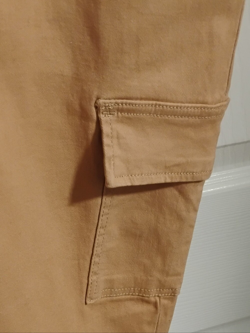 Regeneration By Celebrity Pink Women's Button Down Jumpsuit in Pink Salmon Sz. L - Picture 8 of 12
